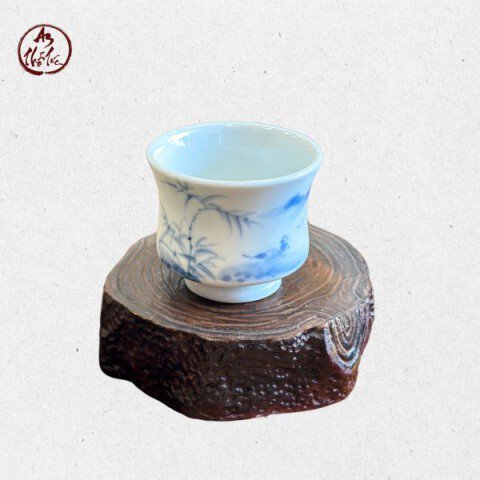 CHÉN TRÀ SỨ VUỐT VẼ TAY MÃ CVV12 - Dung tích 30ml - An Thổ 